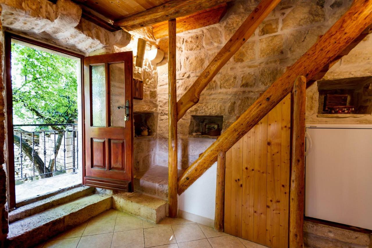 Old Small Stone House Zrnovo Kültér fotó